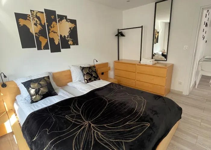 Karkonosky - Zacisze Azalia קרפאז'