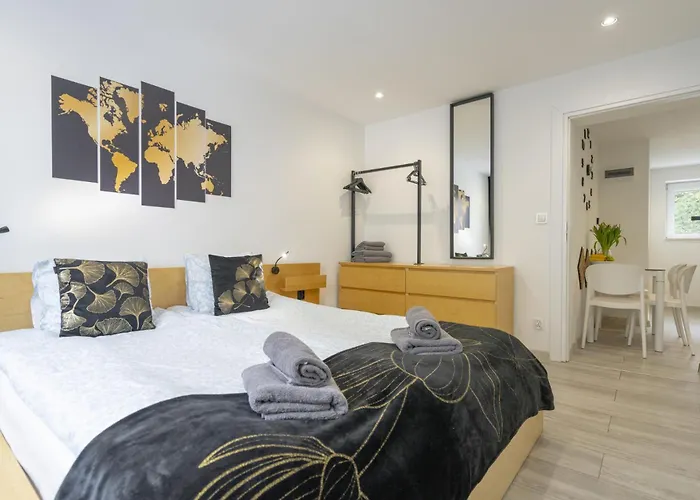 Karkonosky - Zacisze Azalia דירה